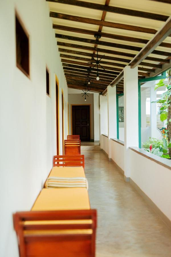 Villa Birdlake Hikkaduwa Extérieur photo