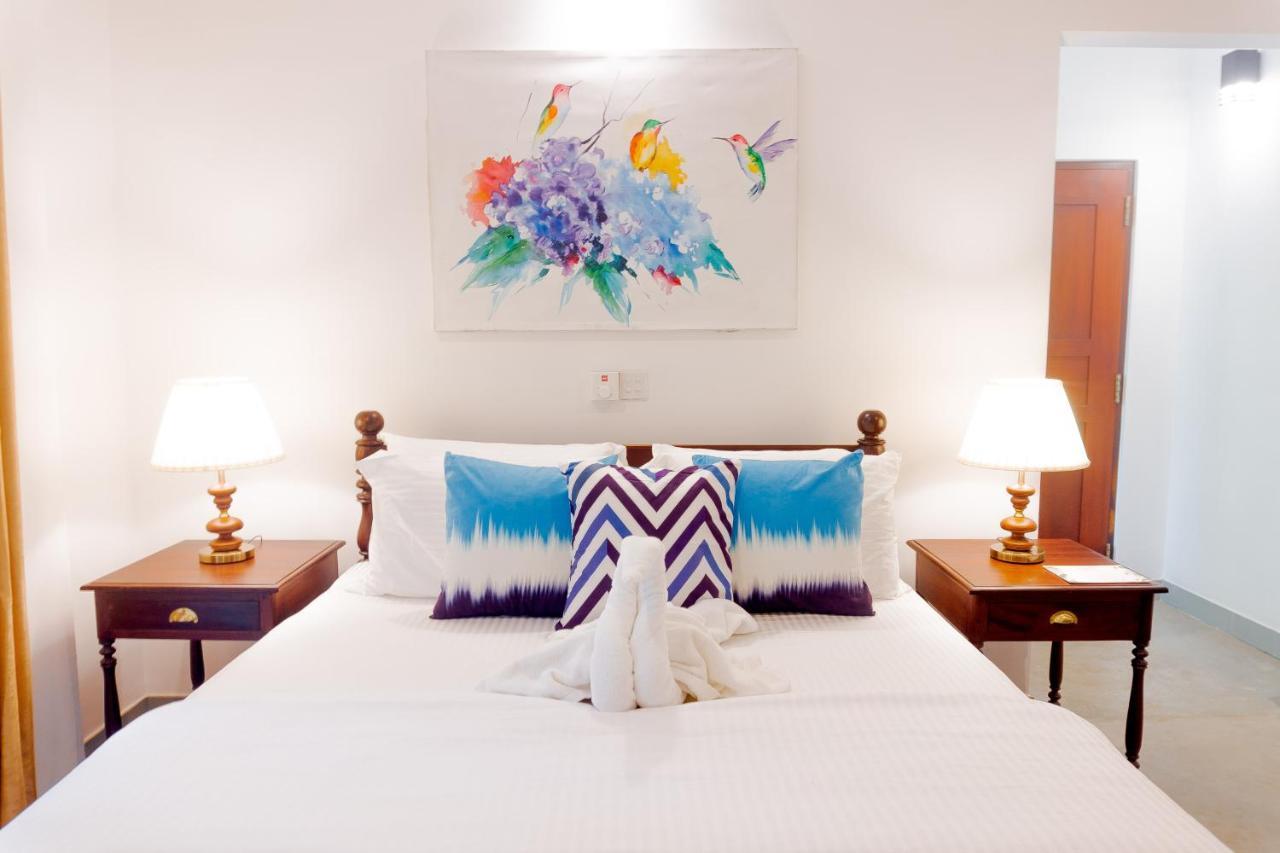 Villa Birdlake Hikkaduwa Extérieur photo