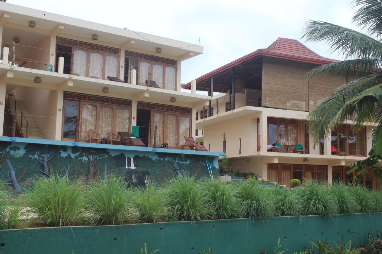 Villa Birdlake Hikkaduwa Extérieur photo